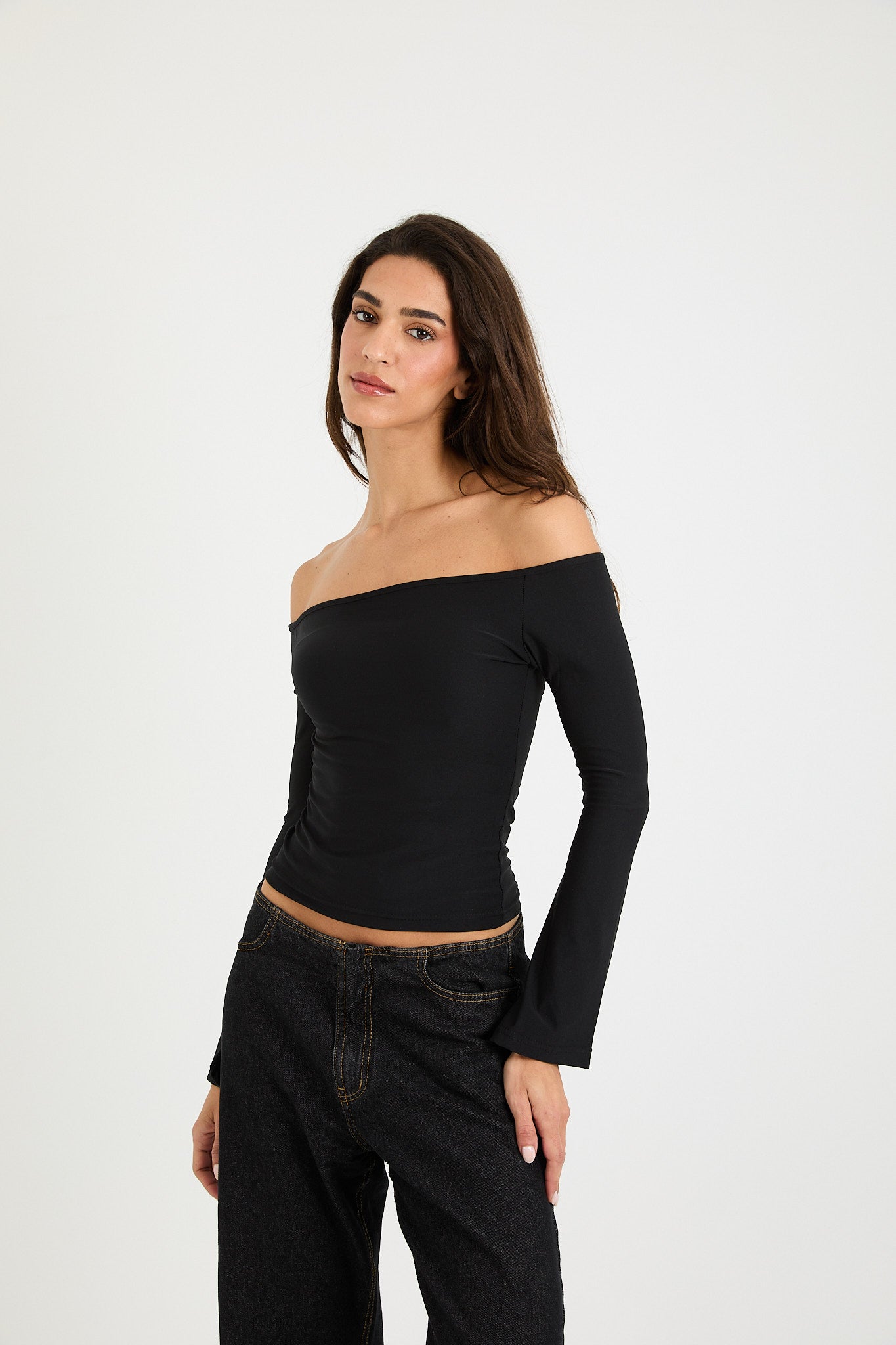 OFF SHOULDER TOP