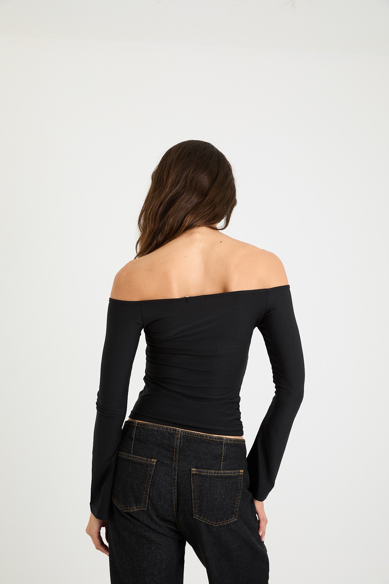 OFF SHOULDER TOP